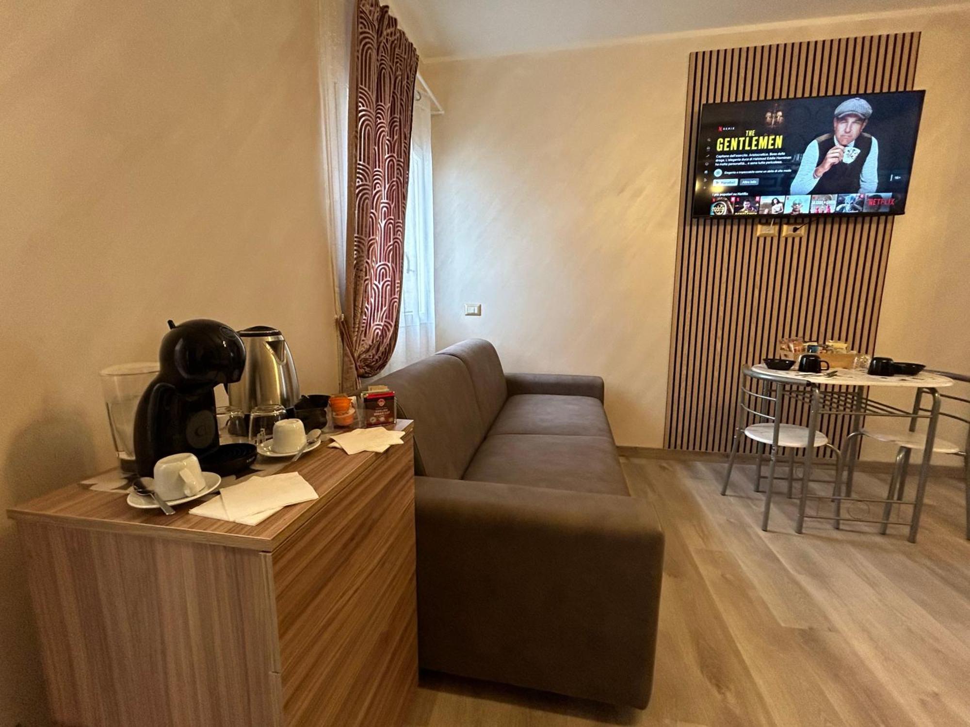 Our Guest House Fiumicino Buitenkant foto